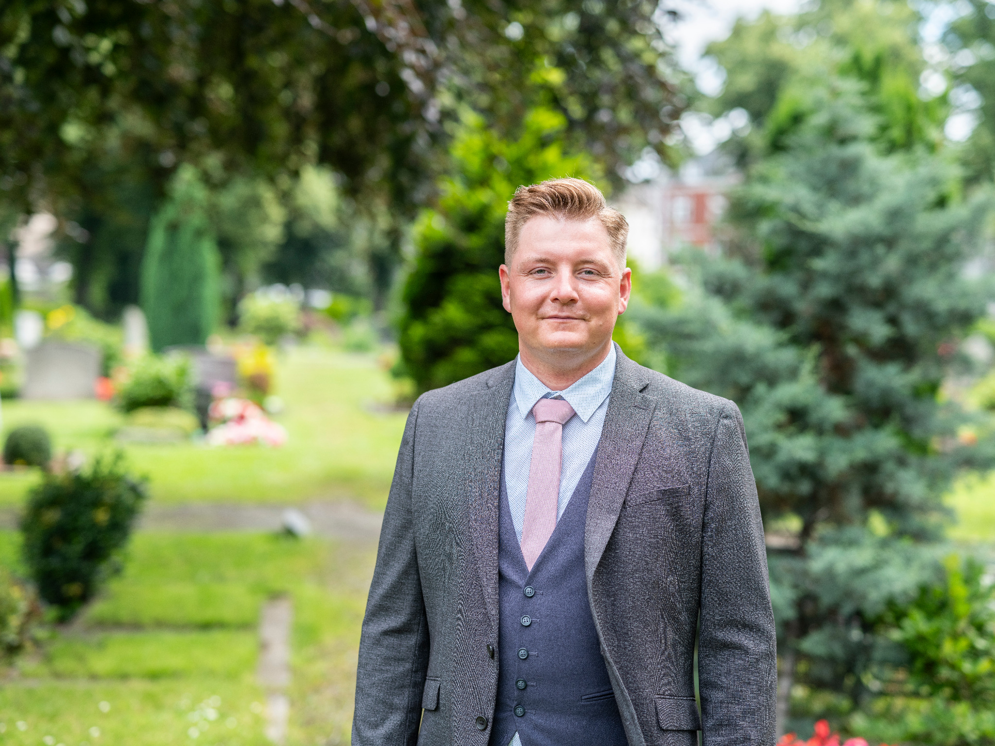 Fabian Harnischmacher von Franz Schlüter Bestattungen